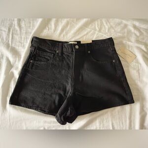 Women’s Universal Thread High-Rise 90s Cutoff Black Jean Shorts